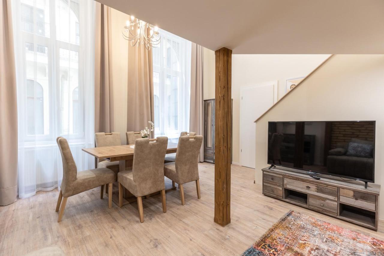 Comfort Zone Apartment Budapest Bagian luar foto
