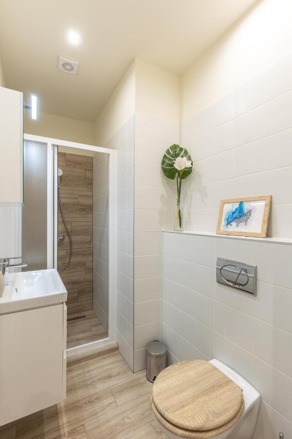 Comfort Zone Apartment Budapest Bagian luar foto